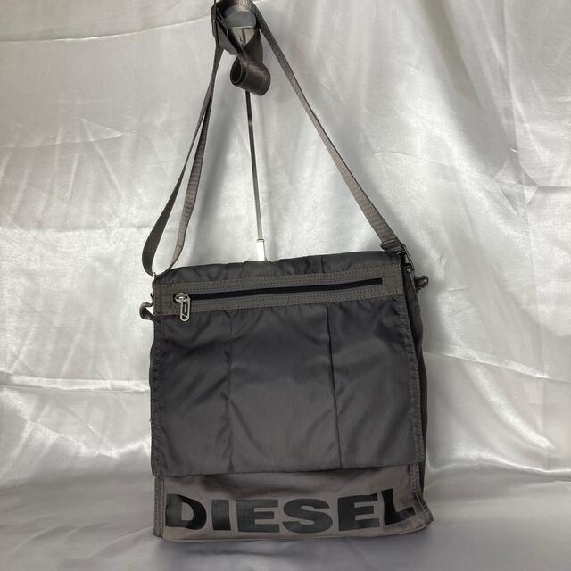 DIESEL(ディーゼル)のDIESEL キャンバスロゴショルダーバッグ メンズのバッグ(ショルダーバッグ)の商品写真