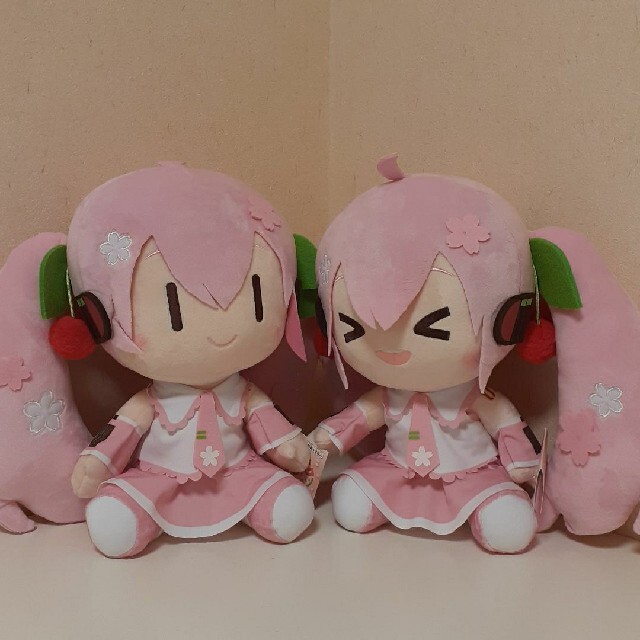 【匿名配送】桜ミク BIGぬいぐるみ デフォルメ ver. 2点セット 初音ミク | フリマアプリ ラクマ