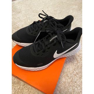 ナイキ(NIKE)の新品　タグ付　23.5cm(スニーカー)