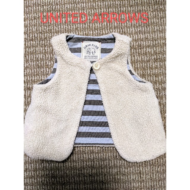 UNITED ARROWS(ユナイテッドアローズ)のフリース　ベスト　95　リバーシブル キッズ/ベビー/マタニティのキッズ服女の子用(90cm~)(ジャケット/上着)の商品写真