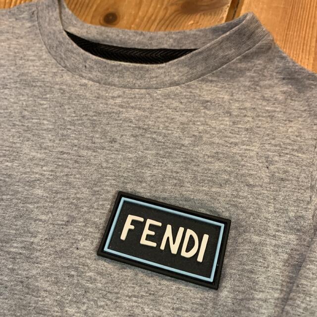 FENDI(フェンディ)の訳あり　フェンディ　ロンT Tシャツ　fendi グッチ　バーバリー キッズ/ベビー/マタニティのキッズ服男の子用(90cm~)(Tシャツ/カットソー)の商品写真