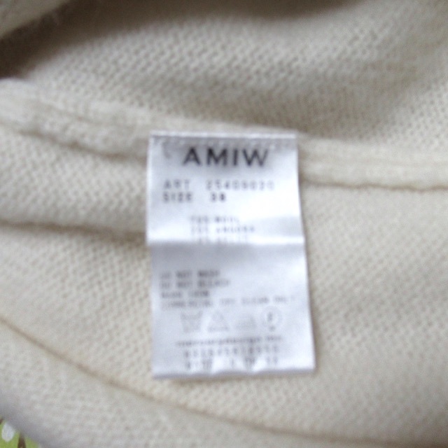 AMIW(アミウ)の★AMIW アミウ★アンゴラ混 オフタートル ニット 七分袖 オフホワイト 38 レディースのトップス(ニット/セーター)の商品写真