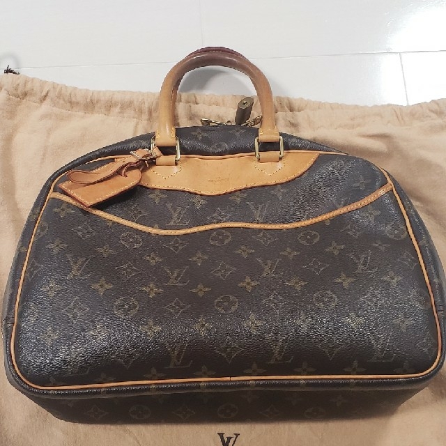 Louis Vuitton　ドゥービル