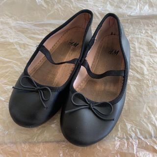 エイチアンドエイチ(H&H)のH&M フォーマルシューズ 女の子　17.5cm スニーカー　黒色(フォーマルシューズ)