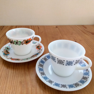 イギリス製 JAJ PYREX オールドパイレックス カップ&ソーサー