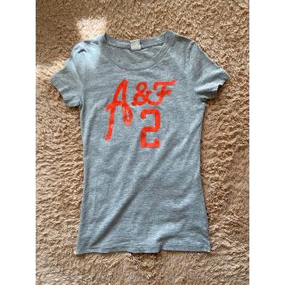 アバクロンビーアンドフィッチ(Abercrombie&Fitch)の美品✨アバクロ　レディースTシャツ(Tシャツ(半袖/袖なし))