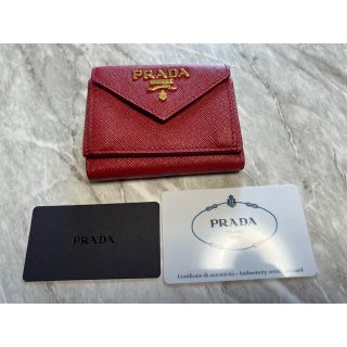 プラダ(PRADA)のPRADA三つ折り財布赤(財布)