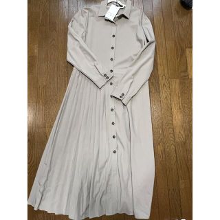 ザラ(ZARA)のZaraプリーツワンピース(ロングワンピース/マキシワンピース)