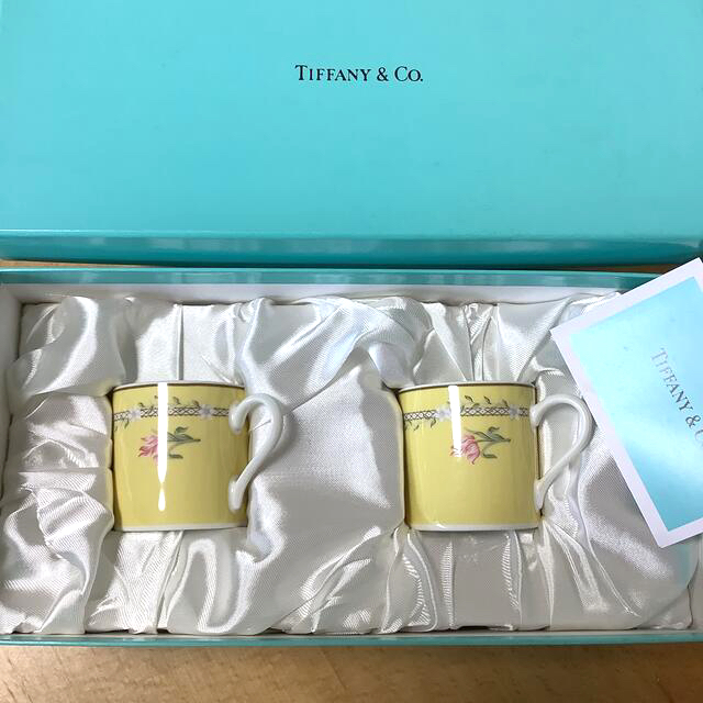 Tiffany & Co.(ティファニー)のティファニー　デミタスカップ＆ソーサー　2客セット　未使用 インテリア/住まい/日用品のキッチン/食器(グラス/カップ)の商品写真