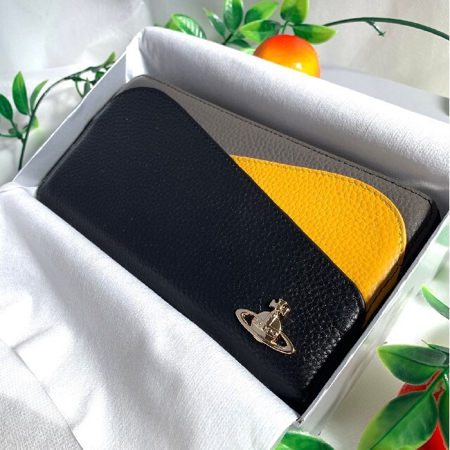 ヴィヴィアンウエストウッド Vivienne Westwood ダブルフラップ | フリマアプリ ラクマ