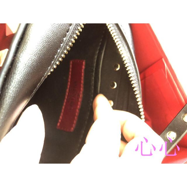 国産安い VALENTINO - 極美品 valentino ショルダーバッグの通販 by 心心's shop|ヴァレンティノならラクマ 低価NEW
