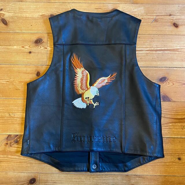 Supreme(シュプリーム)のSupreme Eagle leather vest S レザーベスト メンズのトップス(ベスト)の商品写真