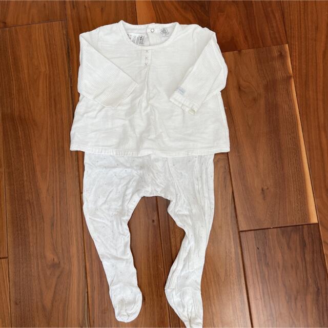 PETIT BATEAU(プチバトー)のプチバトー足付きロンパース キッズ/ベビー/マタニティのベビー服(~85cm)(ロンパース)の商品写真