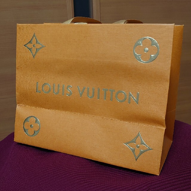 LOUIS VUITTON(ルイヴィトン)のルイヴィトン ショップ袋 Louis Vuitton LV レディースのバッグ(ショップ袋)の商品写真