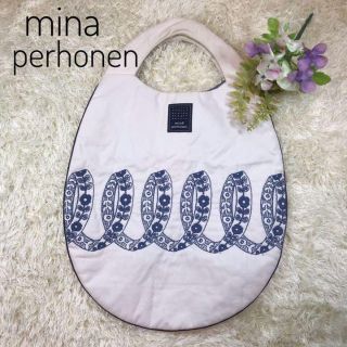 ミナペルホネン(mina perhonen)のmina perhonen ミナペルホネン エッグバッグ リボン(ハンドバッグ)