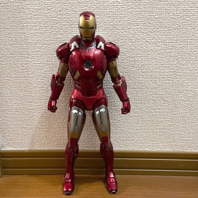 ホットトイズ　マーク7 アイアンマン　フィギュア　1/6