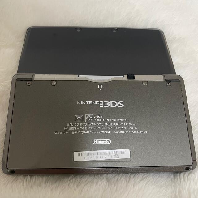 3DS 本体　sdカード付き エンタメ/ホビーのゲームソフト/ゲーム機本体(携帯用ゲーム機本体)の商品写真