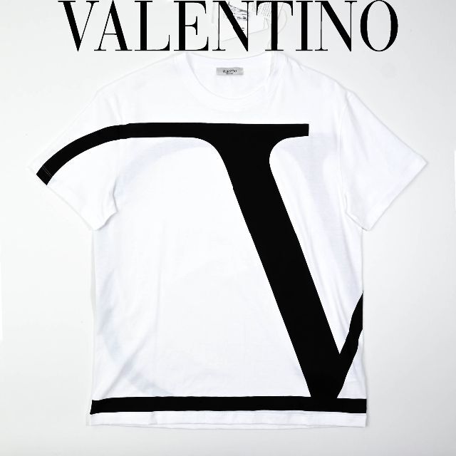 2021最新のスタイル VALENTINO - Mサイズ Tシャツ LOGO V Valentino 2021AW 新品 Tシャツ+カットソー(半袖+袖なし)