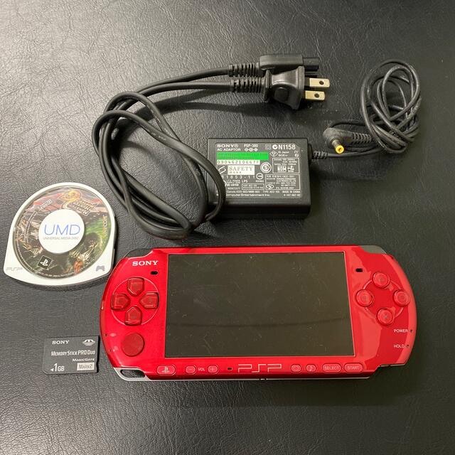 PlayStation Portable(プレイステーションポータブル)のPSP 3000 本体美品 エンタメ/ホビーのゲームソフト/ゲーム機本体(携帯用ゲーム機本体)の商品写真