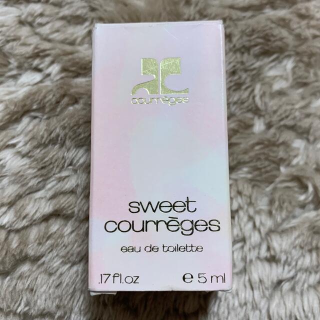 Courreges(クレージュ)の【廃盤希少】【未使用品】スウィートクレージュ　オードトワレ5ml コスメ/美容の香水(ユニセックス)の商品写真