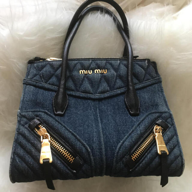 ハンドバッグmiumiu デニムバック