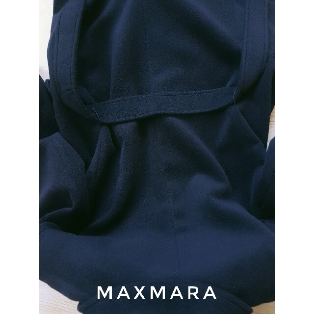 Max Mara(マックスマーラ)の超高級 MaxMara 憧れのイタリア製マキシ丈ベルテッドコート マックスマーラ レディースのジャケット/アウター(ロングコート)の商品写真