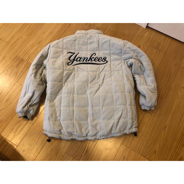 NIKE(ナイキ)のNIKE ナイキ　ヤンキース　ダウンジャケット　リバーシブル　ニューヨーク　NY メンズのジャケット/アウター(ダウンジャケット)の商品写真