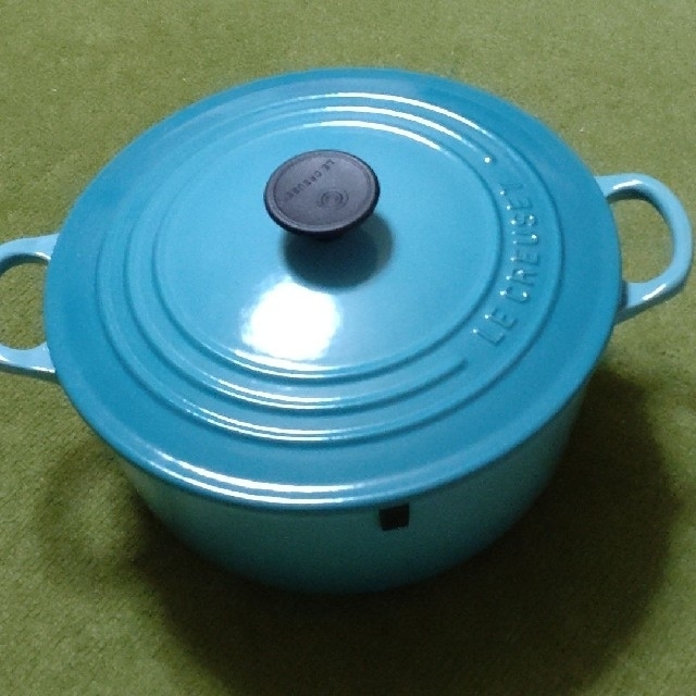 LE CREUSET(ルクルーゼ)のル・クルーゼ　鍋　グリーンがかったブルー インテリア/住まい/日用品のキッチン/食器(鍋/フライパン)の商品写真