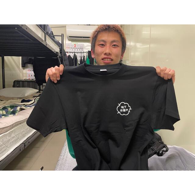 こまちプレハブ生活Tシャツ　サイン入り