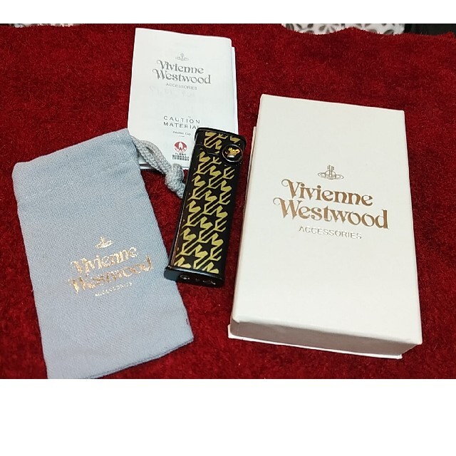 Vivienne Westwood(ヴィヴィアンウエストウッド)のヴィヴィアンウエストウッド⭐オイルライターVW-1501 Bk ⭐スター柄 メンズのファッション小物(タバコグッズ)の商品写真