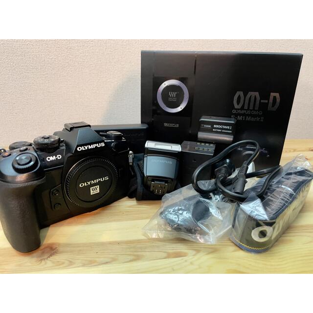 OLYMPUS OM-D E-M1 ボディキャップレンズセット SL