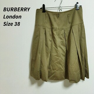 バーバリー(BURBERRY)のBURBERRY　バーバリー　ノバチェック　スカート　サイズ38(ひざ丈スカート)