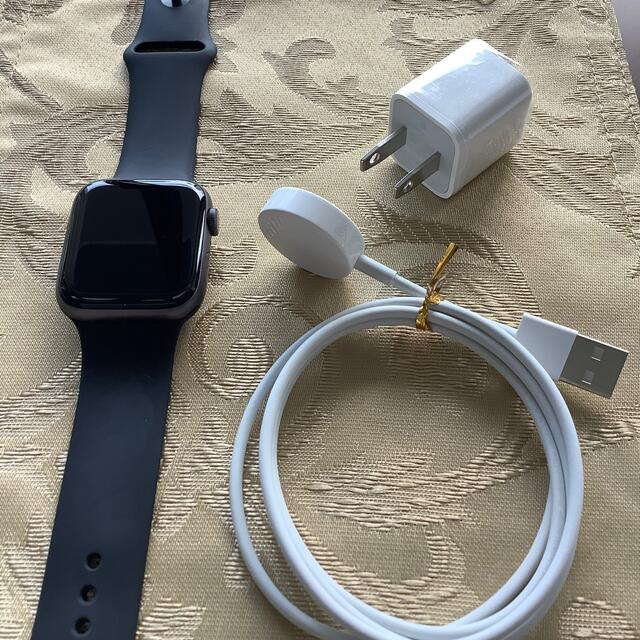apple watch 4(GPSモデル)- 44mm-