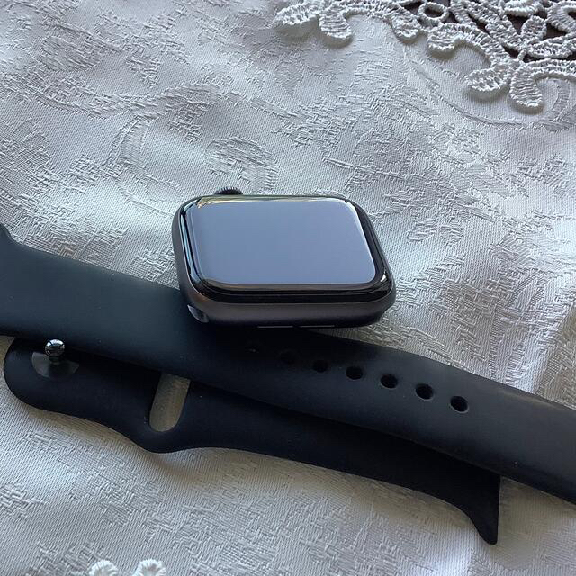 Apple Watch(アップルウォッチ)のapple watch 4（GPSモデル）- 44mm  メンズの時計(その他)の商品写真