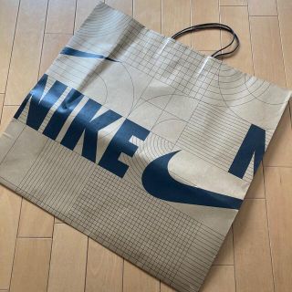 ナイキ(NIKE)のナイキ　紙袋　特大(ショップ袋)