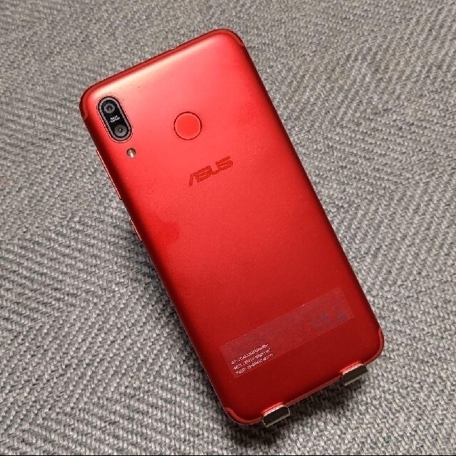 ASUS(エイスース)の🟨ZB555KL㉞ ZenFone Max M1 ZB555KLルビーレッド スマホ/家電/カメラのスマートフォン/携帯電話(スマートフォン本体)の商品写真