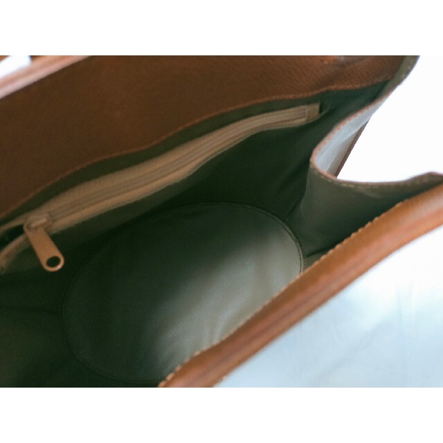【美品】Laura giani　ショルダーバッグ　バケツバッグ　ブラウン レディースのバッグ(ショルダーバッグ)の商品写真