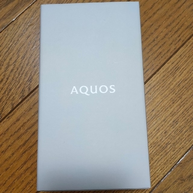 SHARP AQUOS Sense6 スマートフォン 4GB/64GB シルバー