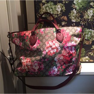 グッチ(Gucci)の正規保証　グッチ　バッグ　ブルームス　花　(トートバッグ)