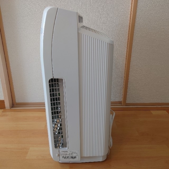 DAIKIN(ダイキン)のDAIKIN　ストリーマ空気清浄機　TCM75P-W スマホ/家電/カメラの生活家電(空気清浄器)の商品写真