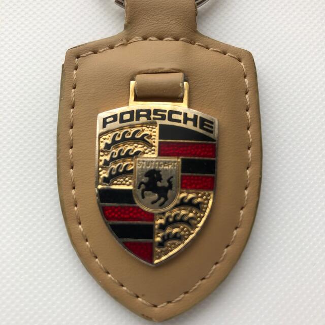 Porsche(ポルシェ)のPorsche ポルシェ クレスト キーホルダー　ベージュ 自動車/バイクの自動車(その他)の商品写真