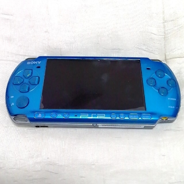 即出荷 PSP3000 シルバー本体+付属品一式 動作確認済 すぐ遊べるセット