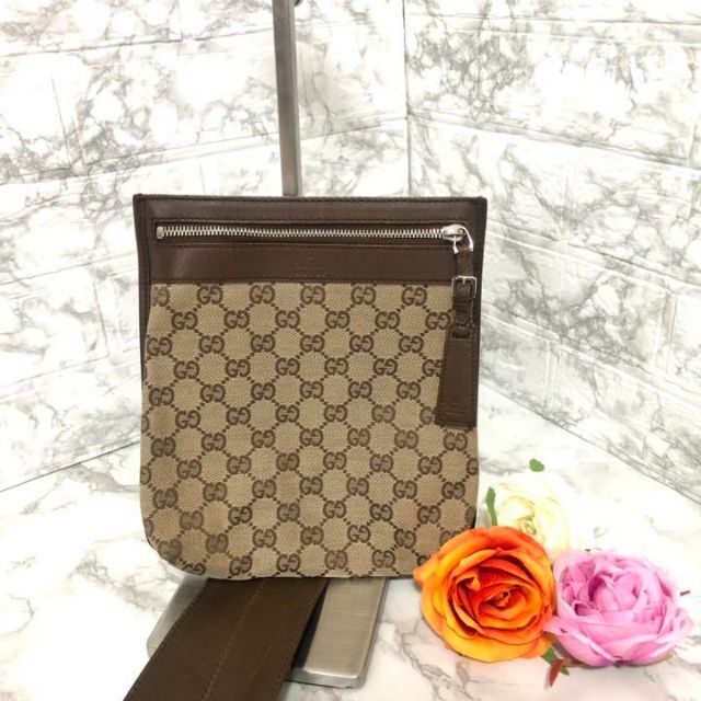 Gucci - 美品❤️GUCCIグッチ GGキャンバス×レザー ショルダーバッグ Gucci - 美品❤️GUCCIグッチ GGキャンバス×レザー ショルダーバッグ