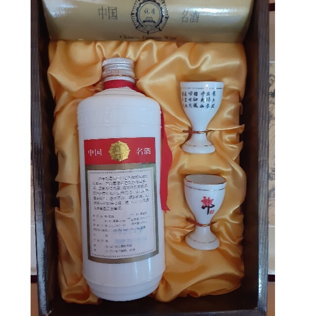 古酒【郎】　四川省古蘭郎酒厂　39°　500ml　未開封 食品/飲料/酒の酒(その他)の商品写真