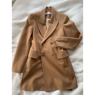 ザラ(ZARA)のZARA ブレザー　テーラードジャケット　ベージュ(テーラードジャケット)