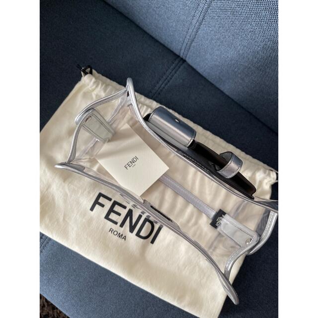 新品」フェンディ(Fendi) ピーカブー ディフェンダー バッグカバー 銀