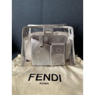 フェンディ(FENDI)の「新品」フェンディ(Fendi) ピーカブー ディフェンダー バッグカバー 銀(ハンドバッグ)