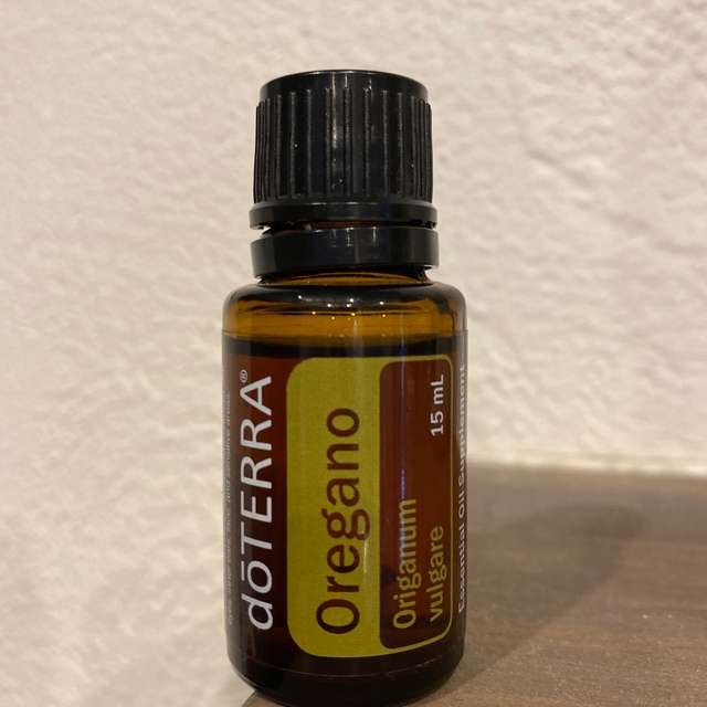 doTERRA(ドテラ)のdoTERRA オレガノ　アロマオイル コスメ/美容のリラクゼーション(エッセンシャルオイル（精油）)の商品写真