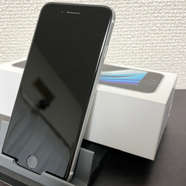 【超美品】iPhone SE2 128GB 第2世代 SIMフリー ホワイト 白