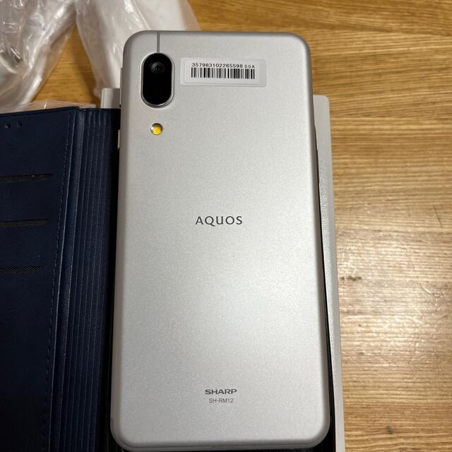 AQUOS(アクオス)のSENSE 3 lite シルバー スマホ/家電/カメラのスマートフォン/携帯電話(スマートフォン本体)の商品写真